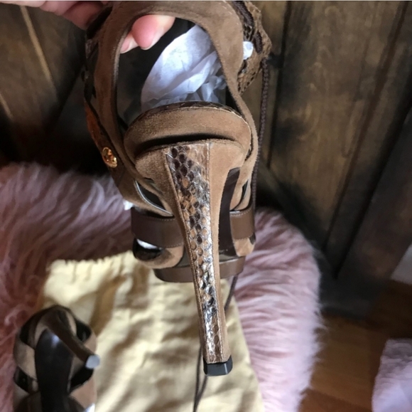 Louis Vuitton Suede/Snake Skin Lace up Heels - Picture 2 of 9